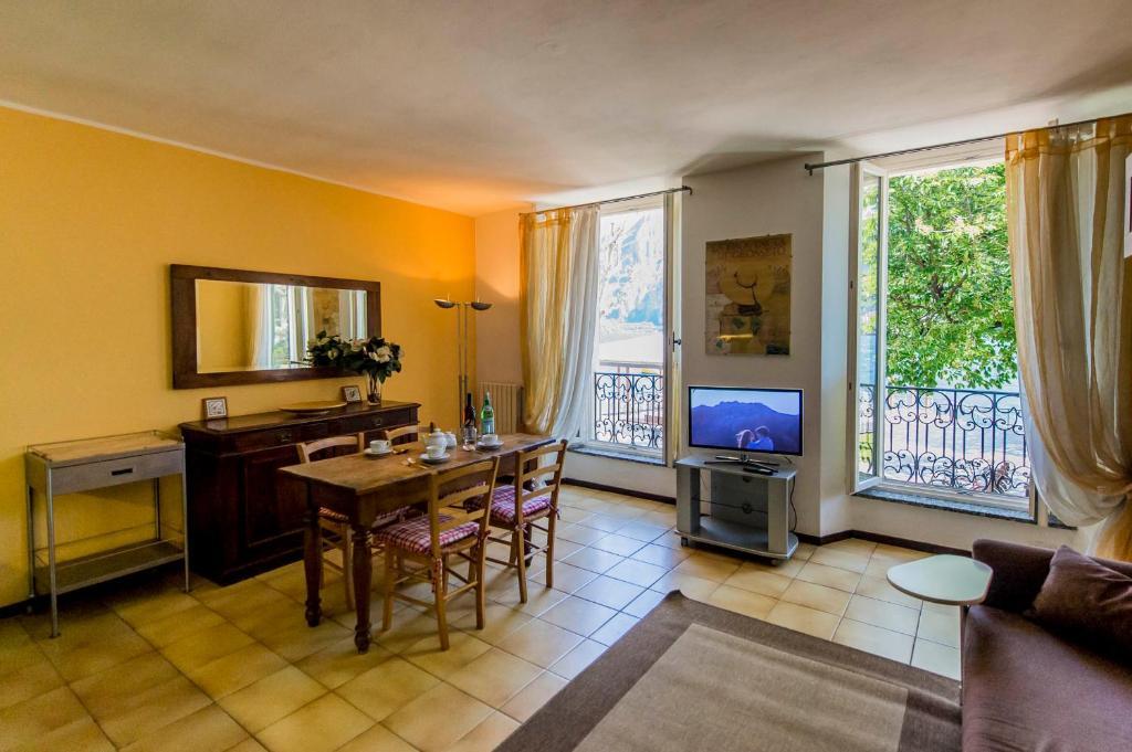 マルグラーテLe Residenze Del Conte Agudioアパートメント 部屋 写真
